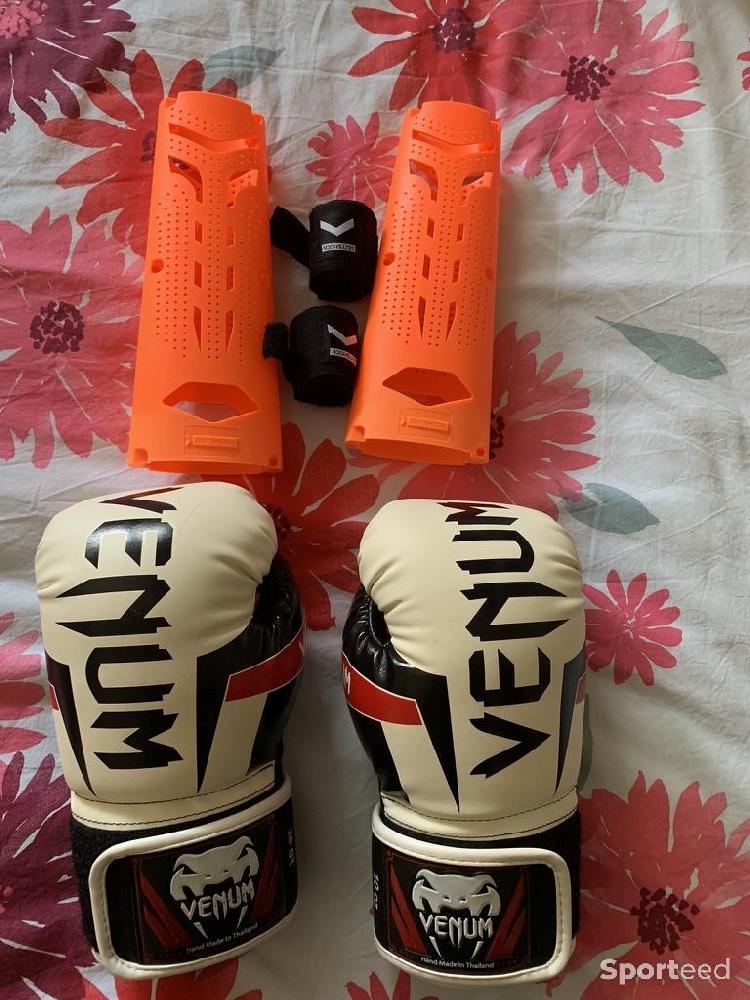 Boxes - Gants Venum Elite White 12oz - photo 2