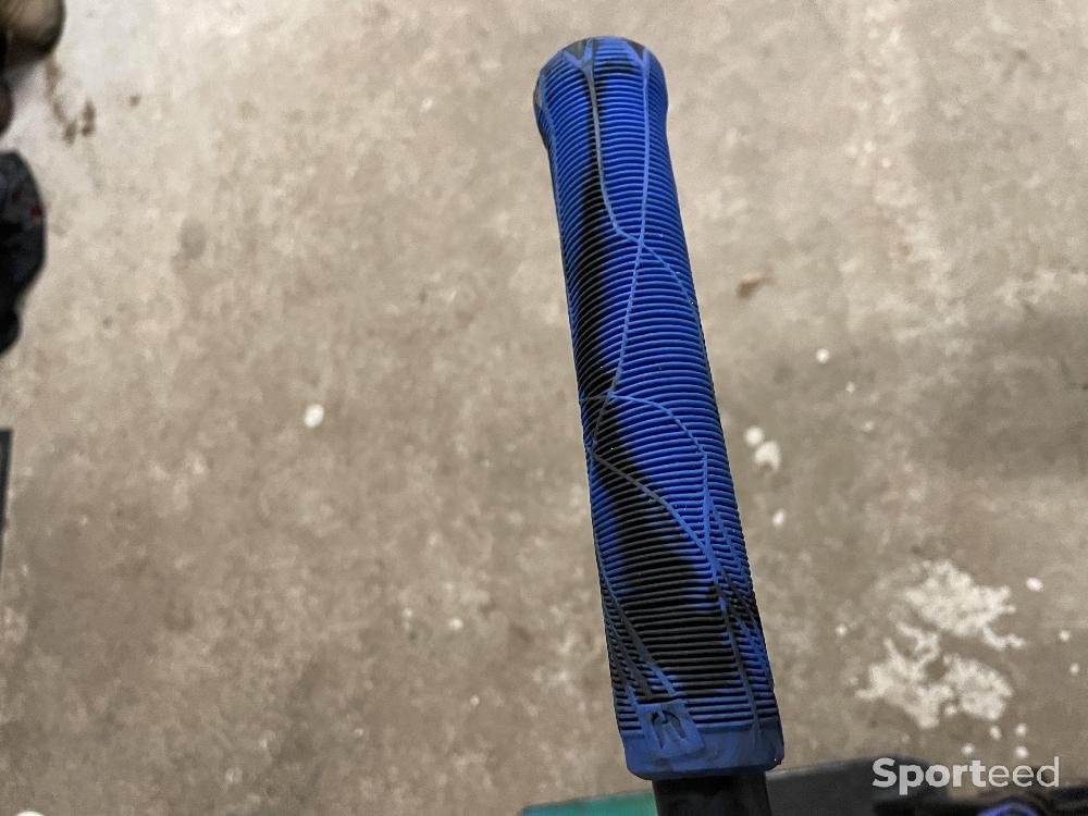 Trottinette - Trottinette freestyle (prix négociable) urgent  - photo 5