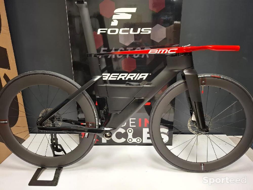 Vélo route - NEUF ! BMC SPEEDMACHINE 01 TWO T.M SRAM FORCE AXS CAPTEUR DE PUISSANCE -27% - photo 1