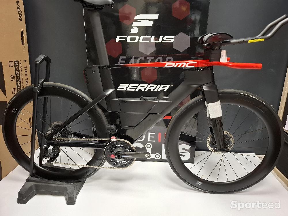 Vélo route - NEUF ! BMC SPEEDMACHINE 01 TWO T.M SRAM FORCE AXS CAPTEUR DE PUISSANCE -27% - photo 1