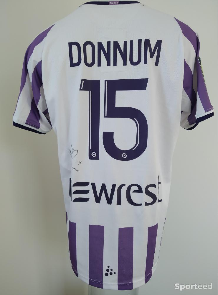 Football - Maillot Porté et Signé par Aron Donnum - Toulouse FC - photo 2