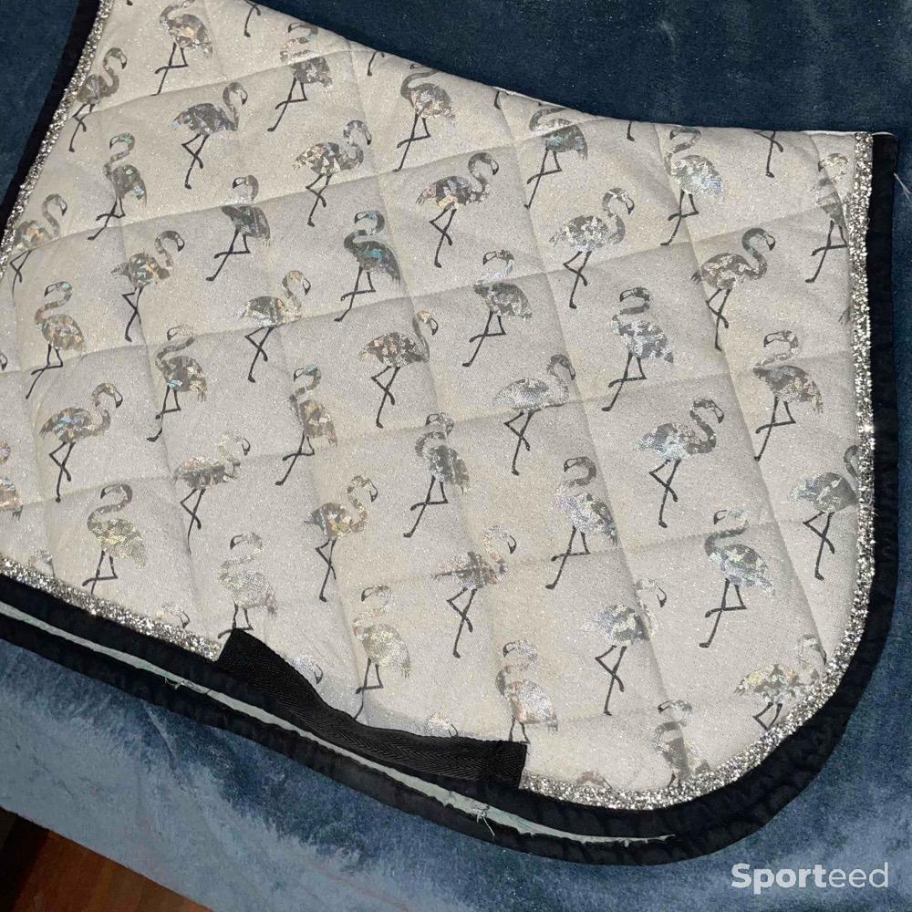 Equitation - Tapis flamand rose fait main - photo 3