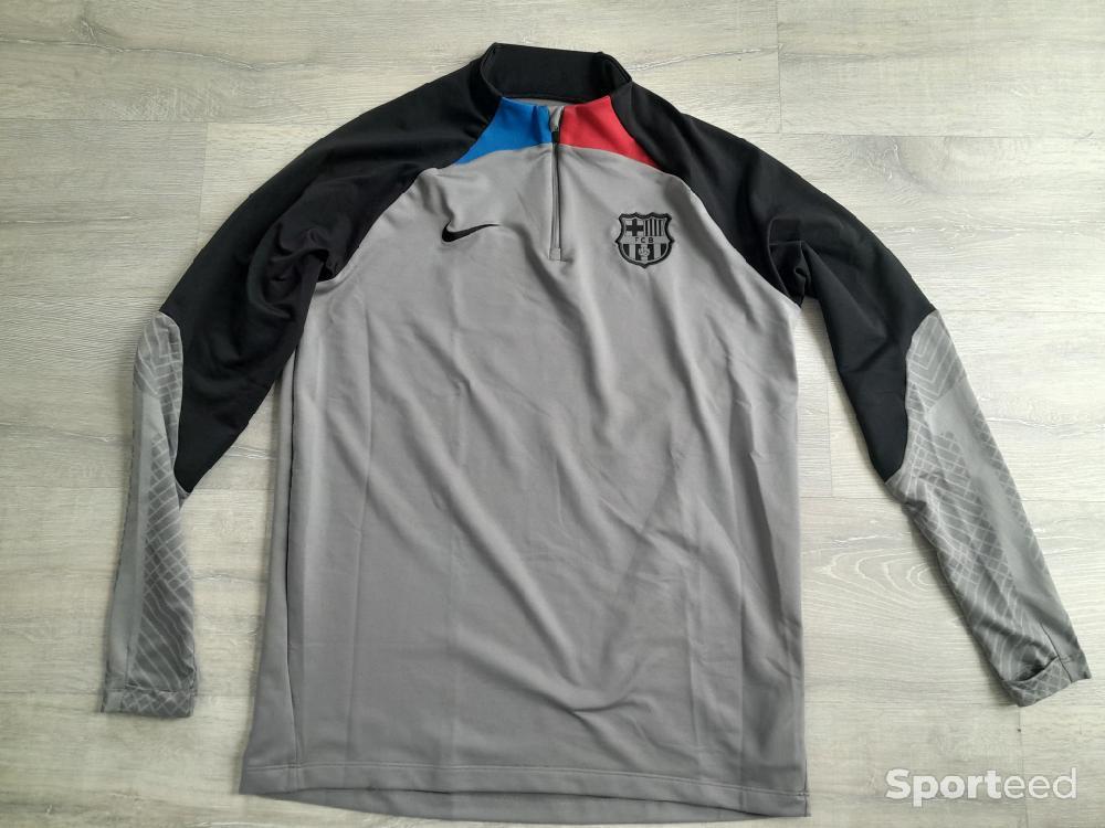 Football - Pull fin FCB nike - photo 1