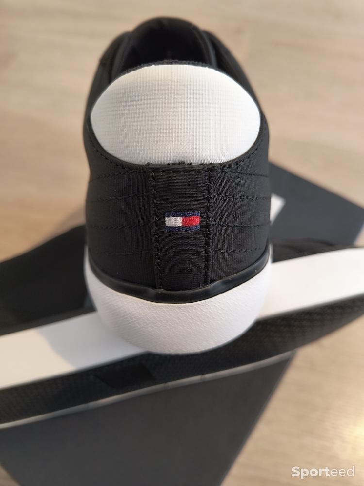 Sportswear - Baskets chaussures tommy Hilfiger noir neuves taille 44 - photo 5