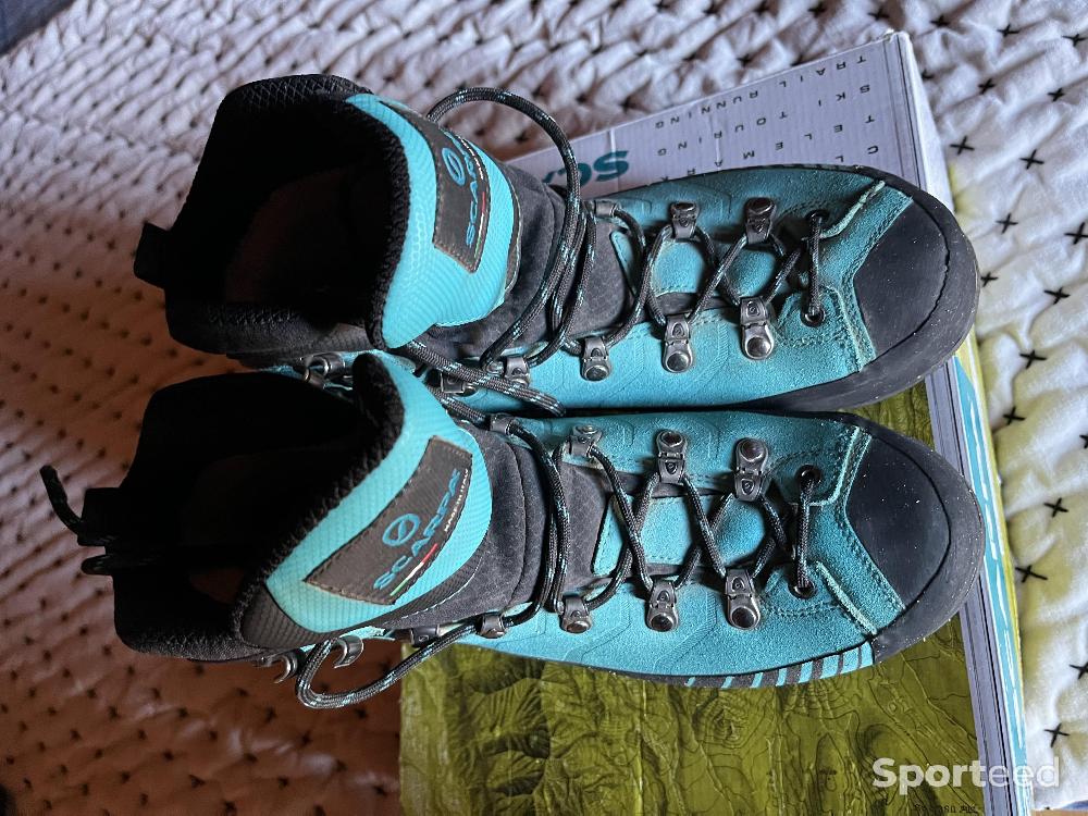 Alpinisme - Chaussures de randonnée  - photo 1