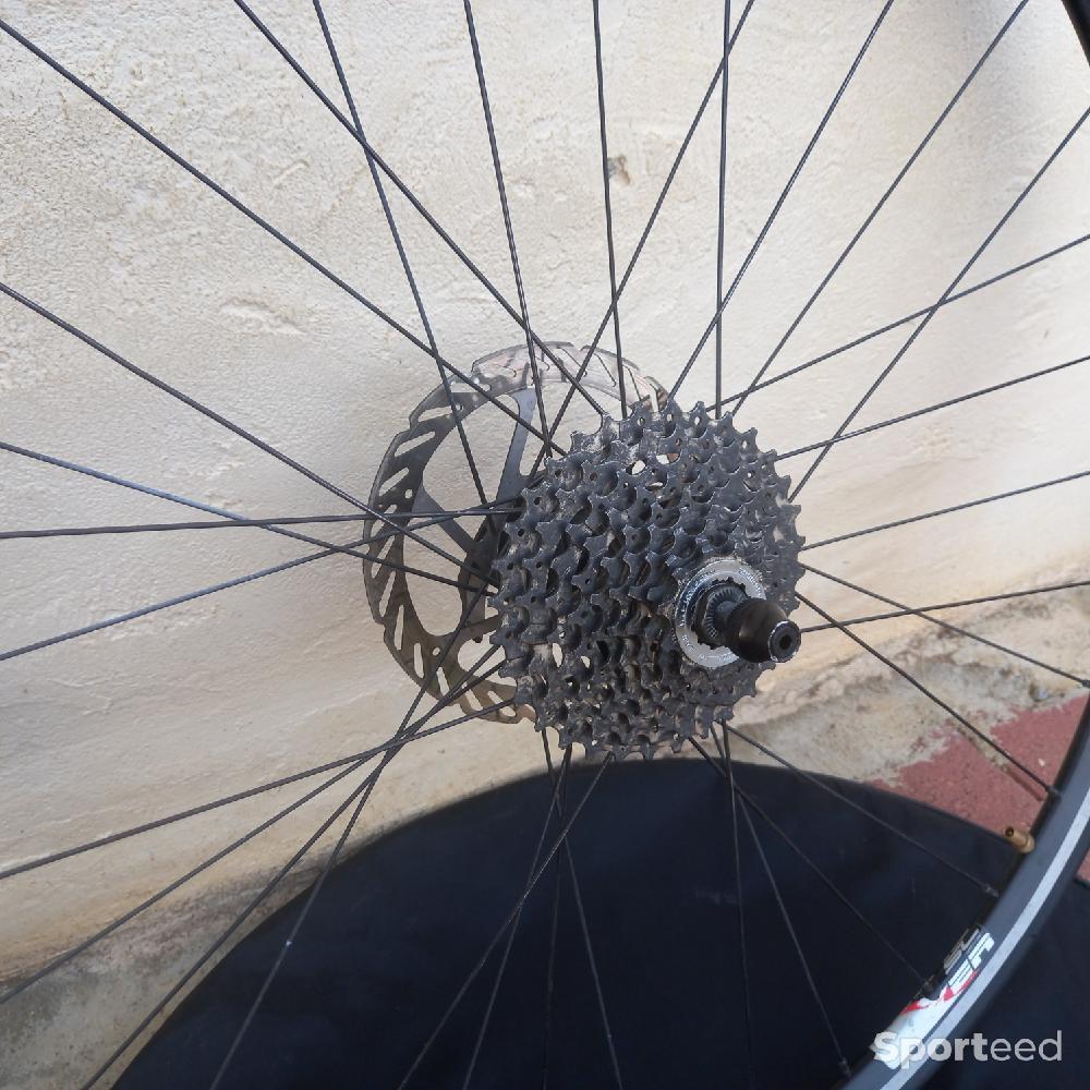 Vélo tout terrain - VTT - Roues vélo 26' - photo 1