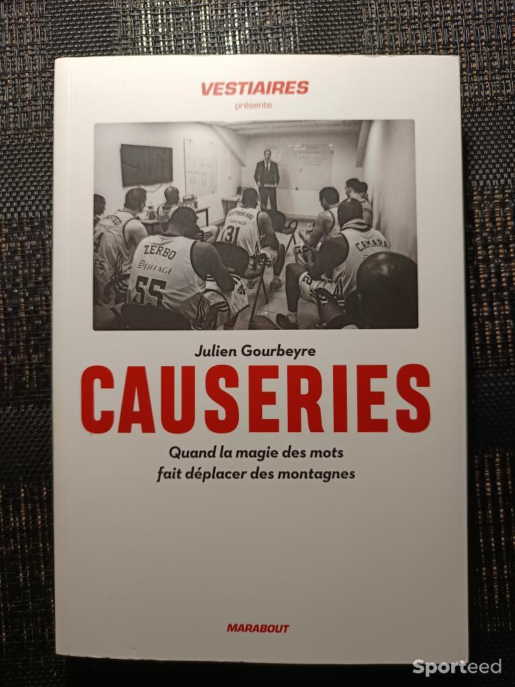 Librairie du sportif - Livre Causeries (du Vestiaire) - Quand la magie des mots fait déplacer des montagnes - photo 1