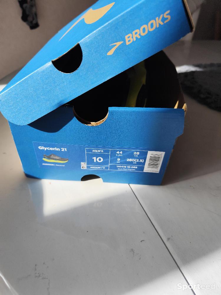 Course à pied route - Chaussures running Brooks - photo 2