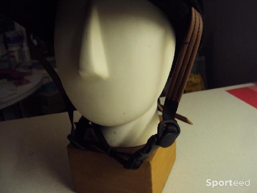 Equitation - casque extérieur velours - 3 points d'attache - tour de tête 55 cm - photo 3